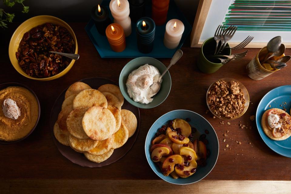 Build-Your-Own Thanksgiving Pie Bar