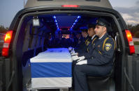 <p>The coffin of former Israeli President Shimon Peres is seen inside a hearse as it is transferred from Tzrifim army base to Jerusalem, near Ramle, Israel on Sept. 29, 2016. (REUTERS/Yossi Zeliger)</p>