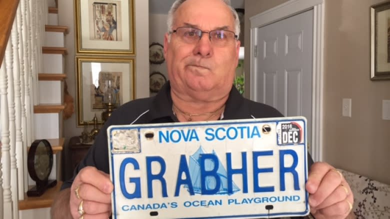 Alberta man worries his 'GRABHER' licence plate could be cancelled after 'ridiculous' Nova Scotia ruling