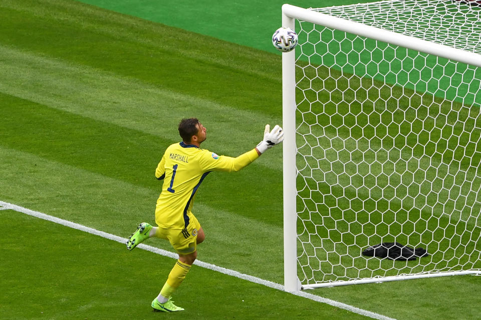 Scotland goalkeeper David Marshall tries, and fails, to save Patrik Schick's shot from midfield. (Photo by ANDY BUCHANAN/POOL/AFP via Getty Images)