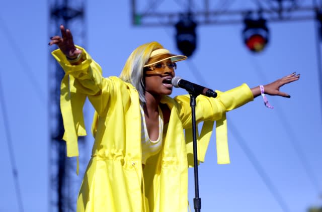 Dej Loaf Offers To Pay For Marriage Licenses In Nyc To Support New Song “liberated” 