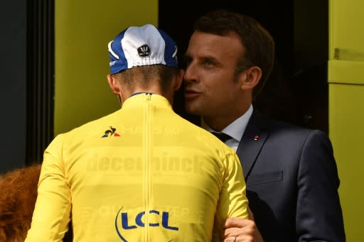 Julian Alaphilippe congratulated French President Emmanuel Macron