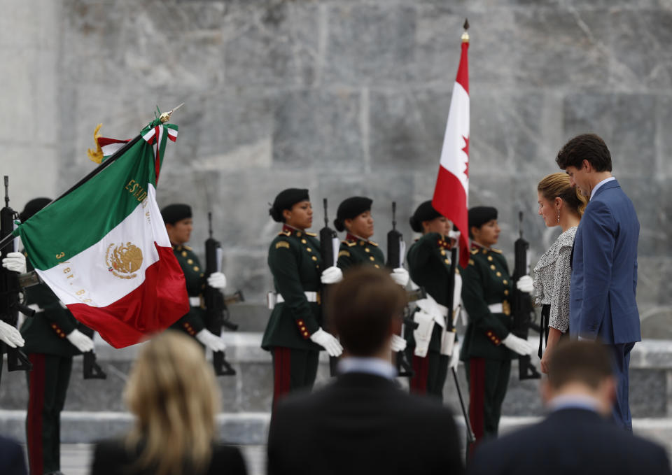 FOTOS: Justin Trudeau llegó a México... y se puso a hacer despensas para damnificados