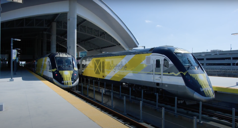 Brightline tiene una nueva estación en el Aeropuerto Internacional de Orlando.