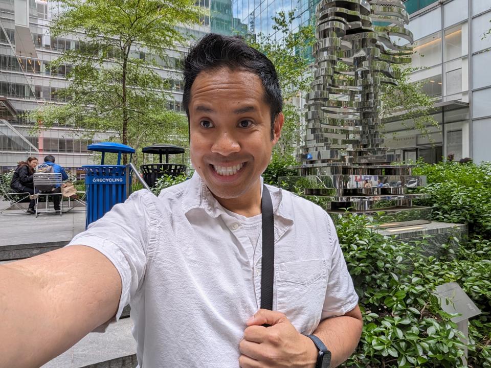 Google Pixel 8 Pro selfie sample.