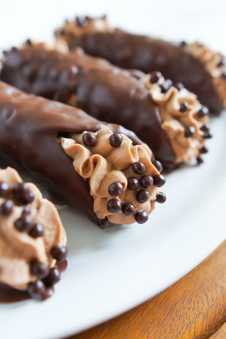 mocha cannoli valentines day desserts