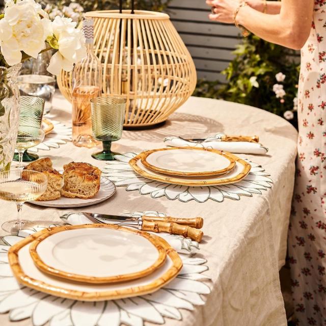 Did someone say heatwave? The ultimate guide to hosting a (chic) summer garden  party