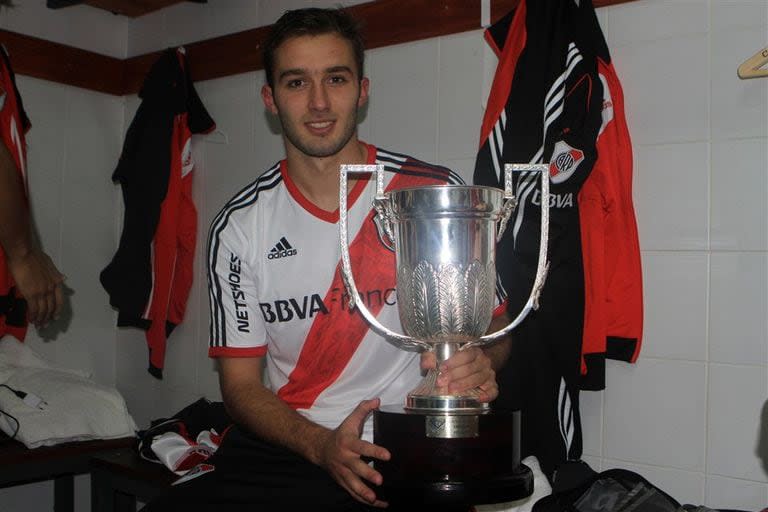 Volver a River, un objetivo que Pezzella se propuso cumplir