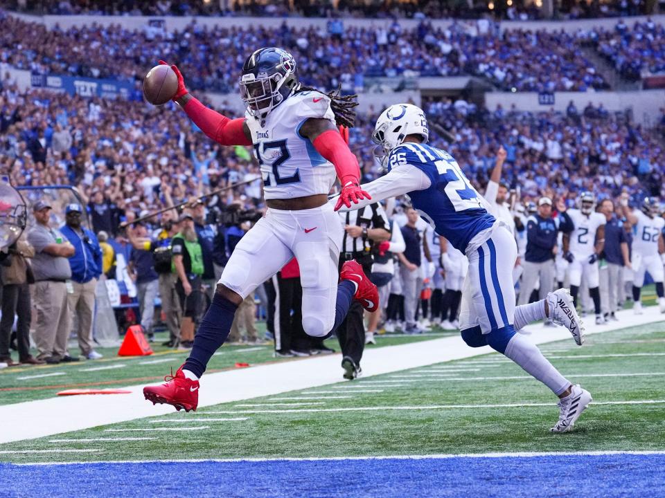 Derrick Henry scores a touchdown against the Indianapolis Colts.