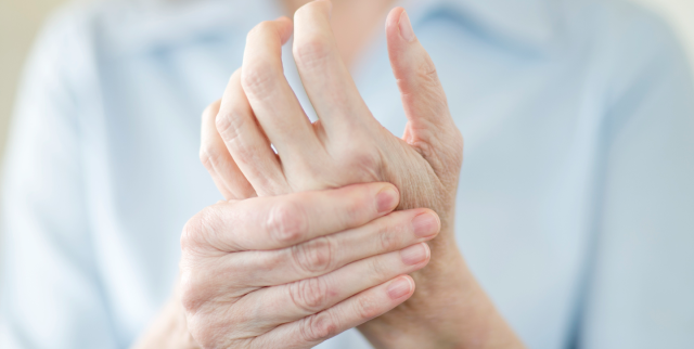 Swollen Fingers: Over 15 Potential Causes, and When to See a Doctor