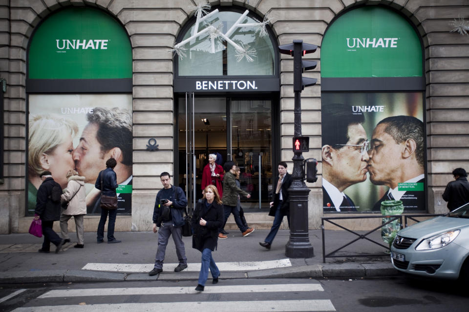 Die "Unhate"-Kampagne von Benetton sorgte in Großstädten weltweit für Aufsehen. (Bild: Getty Images)