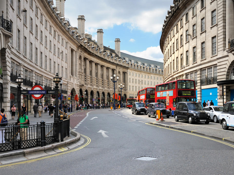 1990 wurde in London ein Geldbote des Brokerhauses Sheppard von einer kriminellen Bande überfallen. Die Täter erbeuteten 413 Millionen Euro teure Wertpapiere. Ein Großteil tauchte in den darauffolgenden Monaten wieder auf. Lediglich ein Täter der Bande wurde verurteilt, vier andere wurden aufgrund mangelnder Beweise freigesprochen. (Bild-Copyright: Markus Keller/ddp Images)