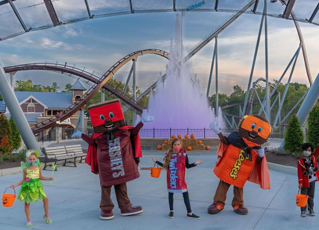 5 Theme Parks for Halloween Thrills and Chills