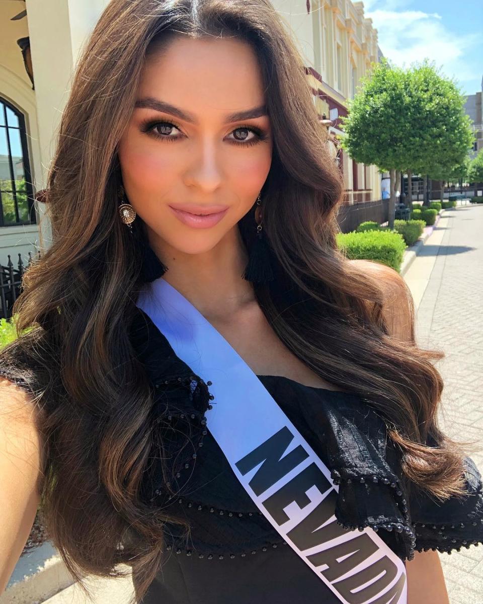 <p>Carolina Urrea, representante de Nevada, es otra joven con sangre colombiana, que a sus 23 años esperaba ganar Miss USA y al final fue tercera. <a rel="nofollow noopener" href="https://www.instagram.com/carolinaaurrea/?hl=en" target="_blank" data-ylk="slk:Foto: Carolina Urrea/Instagram;elm:context_link;itc:0;sec:content-canvas" class="link ">Foto: Carolina Urrea/Instagram</a> </p>