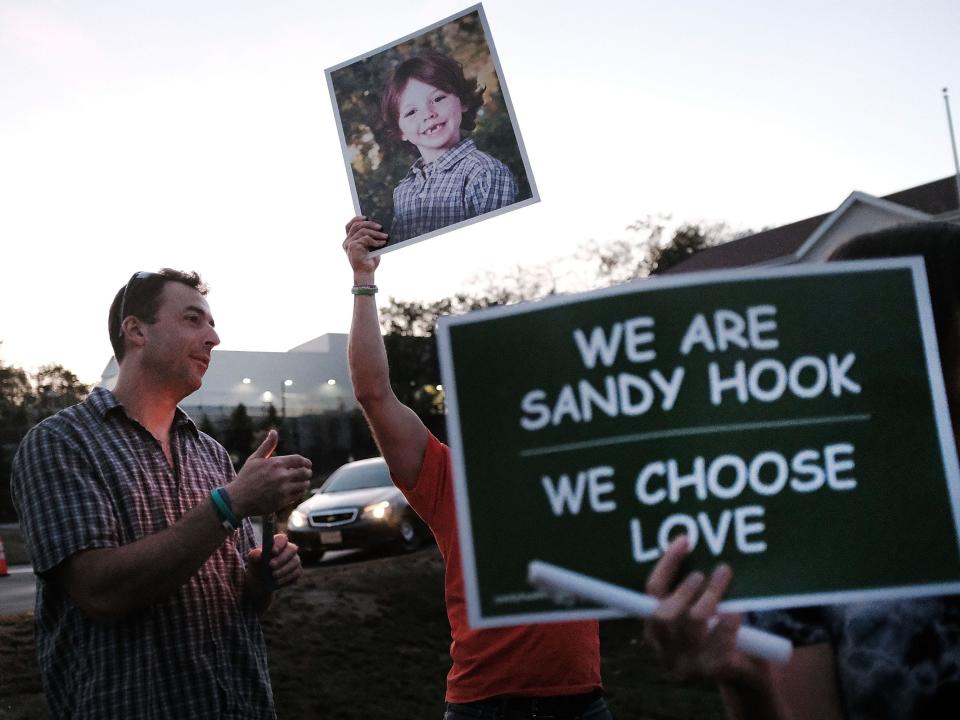 sandy hook memorial