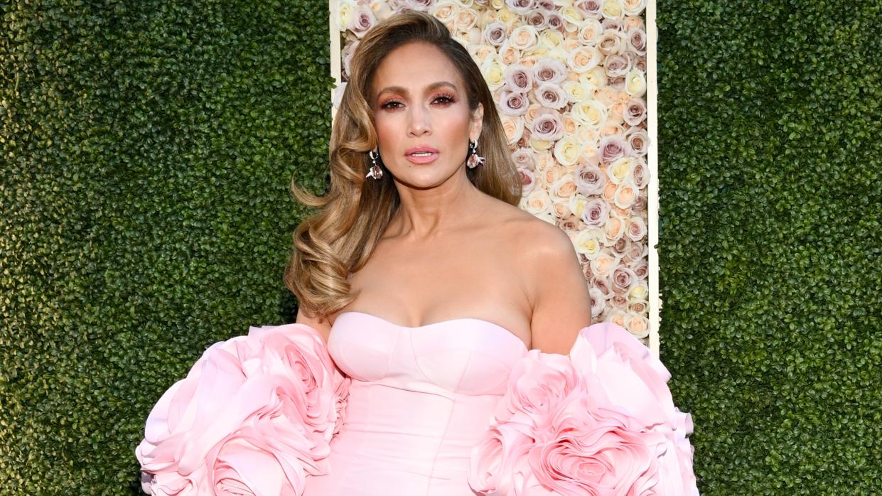  Jennifer Lopez at the 81st Golden Globe Awards . 