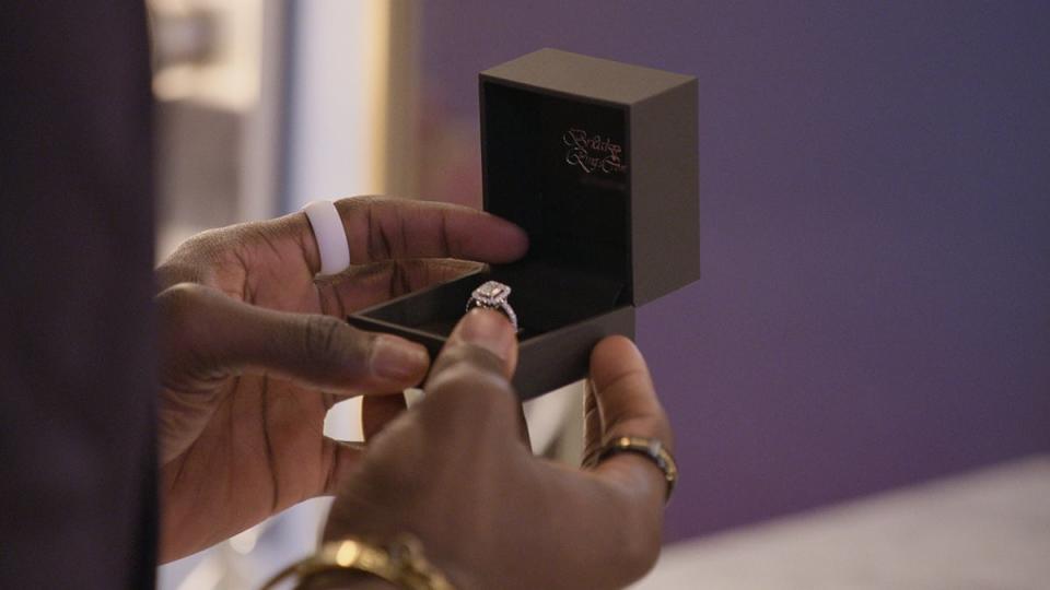 The cost of engagement rings is covered by the show (COURTESY OF NETFLIX)