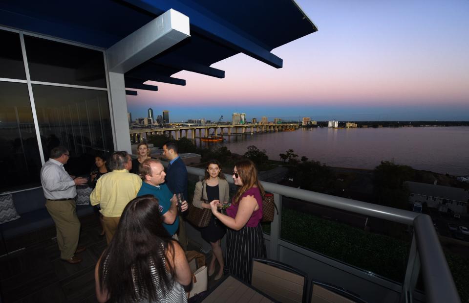 River & Post  offers great views of the St. Johns River and the Jacksonville skyline for patrons from the 9th floor of the Summit Building at 1000 Riverside Ave.