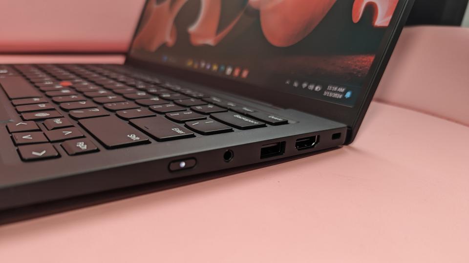 Lenovo ThinkPad X1 Carbon Gen 12