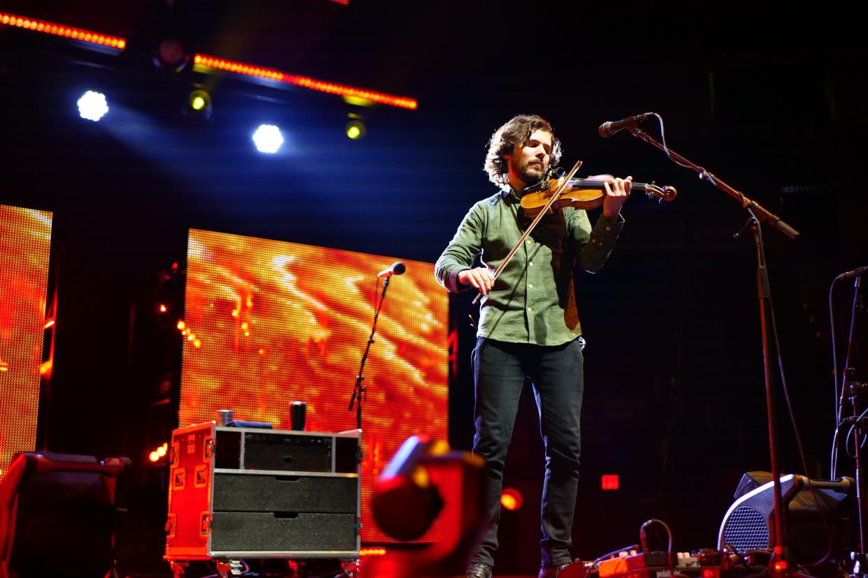 Alex Hargreaves on fiddle at the Billy Strings show in Pittsburgh.