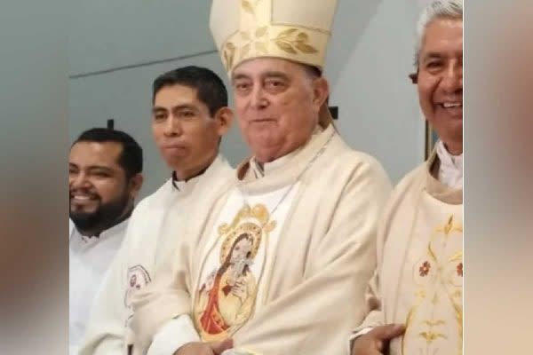 Obispo-Salvador-Rangel