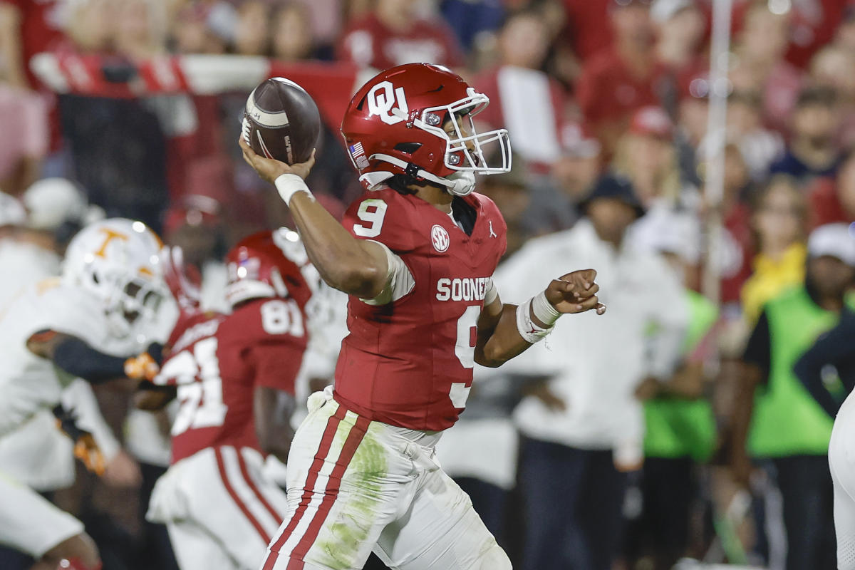 Oklahoma quarterback situation uncertain after Arnold struggled and Hawkins shined in loss to Tennessee