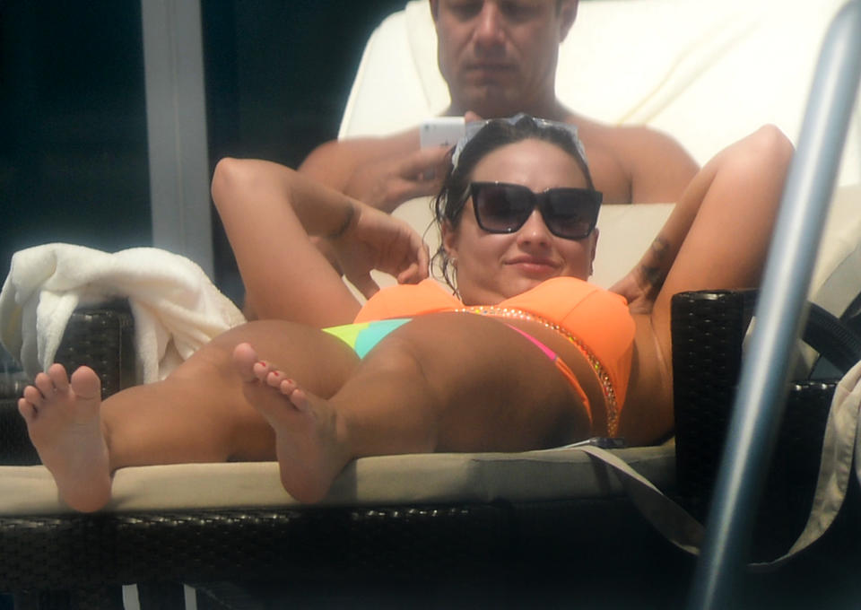 Relaxing Demi Style