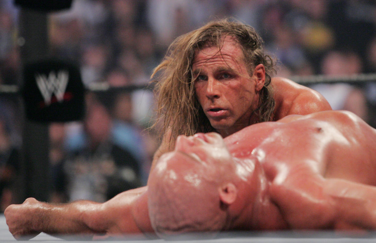 Shawn Michaels durante una de sus mejores luchas en Wrestlemania contra Kurt Angle (Foto de:  J. Shearer/WireImage for BWR Public Relations)