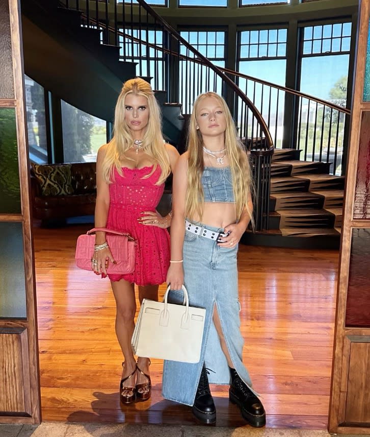 jessica simpson daughter maxwell crop top