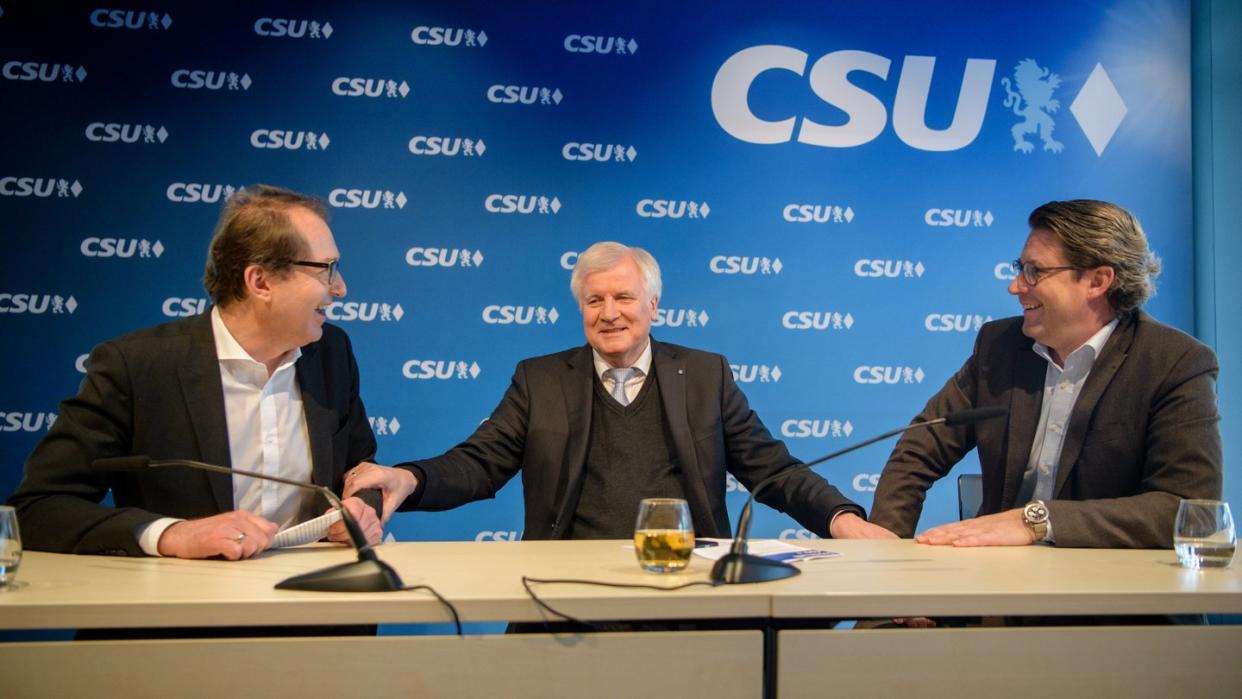 CSU-Spitzenpolitiker: Landesgruppenchef Alexander Dobrindt (l), Parteichef Horst Seehofer und Bundesverkehrsminister Andreas Scheuer (r). Foto: Matthias Balk