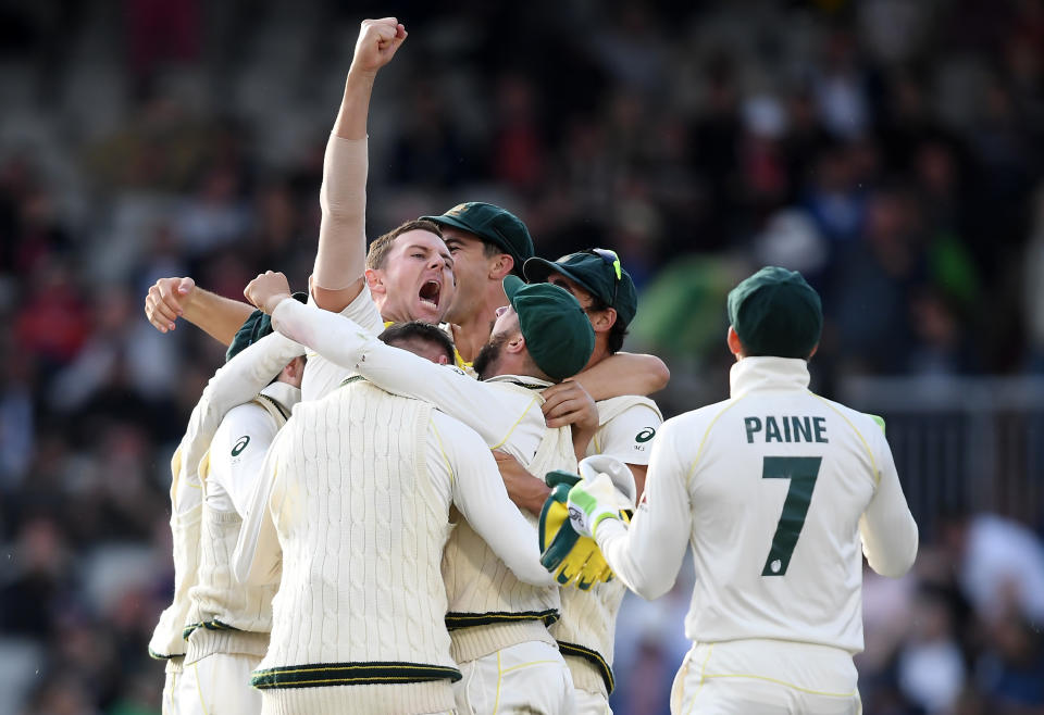 MANCHESTER, ENGLAND - SEPTEMBER 08:  Josh Hazlewood and Australia celebrate taking the final wicket of Craig Overton of England to win the Test Match and retain the Ashes during Day Five of the 4th Specsavers Ashes Test between England and Australia at Old Trafford on September 08, 2019 in Manchester, England. (Photo by Alex Davidson/Getty Images)