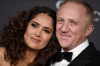 Salma Hayek n'a pas de tabous. Ainsi, quand il a fallu parler de sexualité dans une interview pour le <em>Red Magazine</em> en 2016, elle n'a pas hésité à dévoiler quelques détails croustillants sur sa vie intime avec François-Henri Pinault. Ce que l'on peut ressortir de cet entretien ? Les amoureux ne font pas des galipettes (si vous voyez ce que l'on veut dire) tous les jours. <em>"Le sexe n'est pas la clé d'un mariage heureux, c'est seulement un effet secondaire. Et ce n'est pas tous les jours. Si vous le faites tout le temps, ça perd de son charme. C'est très important de faire perdurer cette alchimie dans un couple"</em>, affirmait-elle, cash. Et si c'était ça, le secret de leur amour éternel ?