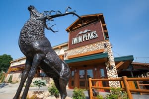 Twin Peaks in Fort Myers, FL - American Food & Sports Bar
