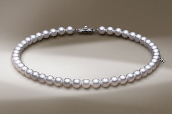 https://www.mikimoto.com/jp/