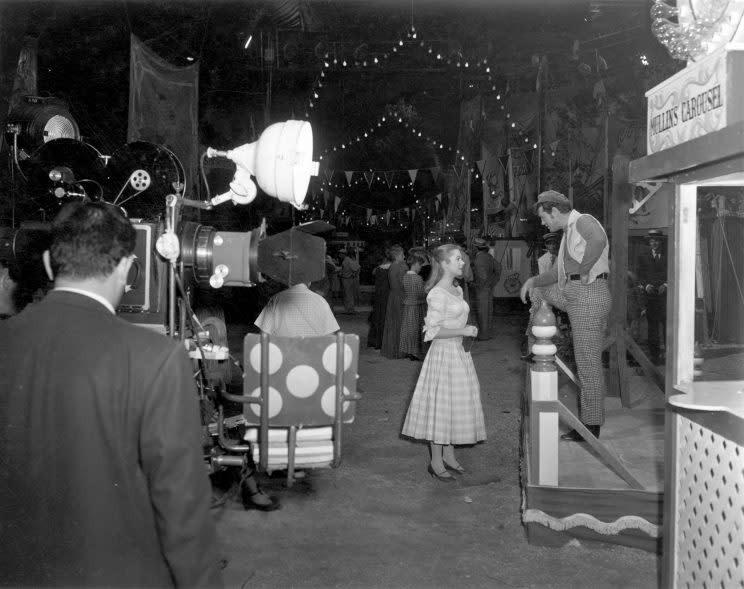 Shirley Jones and Gordon MacRae film the opening sequence of 