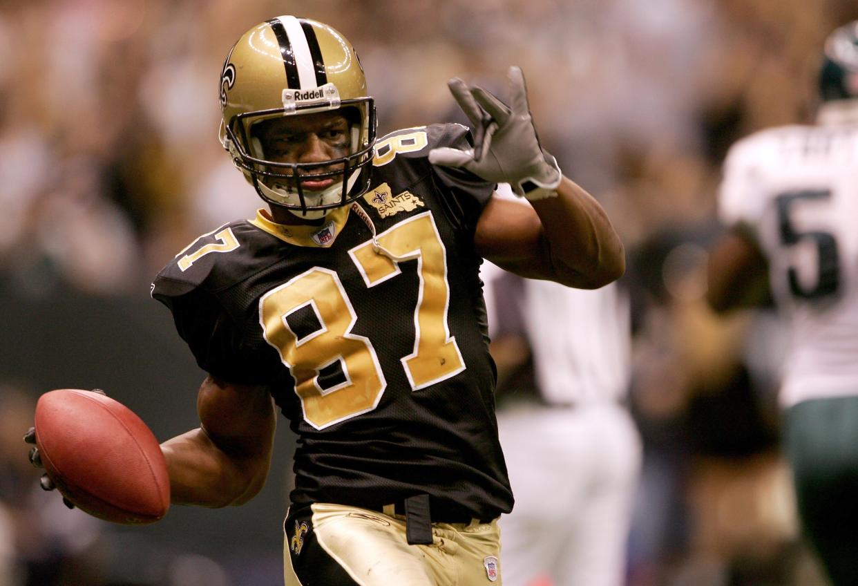 NEW ORLEANS - OCTOBER 15:  Wide receiver Joe Horn #87 of the New Orleans Saints celebrates his first quarter touchdown reception against the Philadelphia Eagles on October 15, 2006 at the Louisiana Superdome in New Orleans, Louisiana.  (Photo by Doug Pensinger/Getty Images)