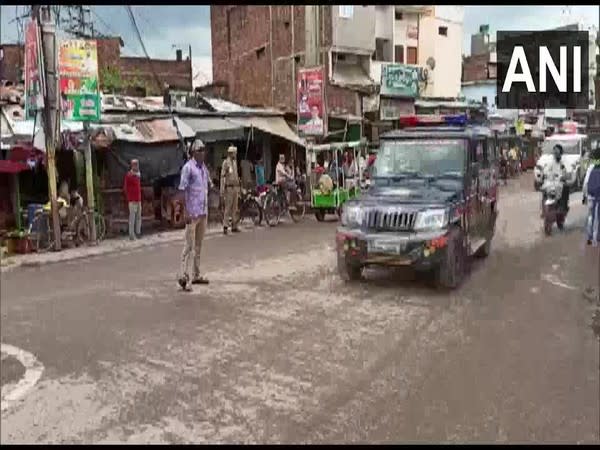 BSP leader Mukhtar Ansari taken to Banda Medical College for minor procedure (Photo/ANI)