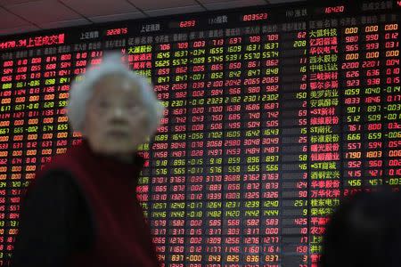 Asian stocks continued to deliver a mixed performance on Wednesday afternoon