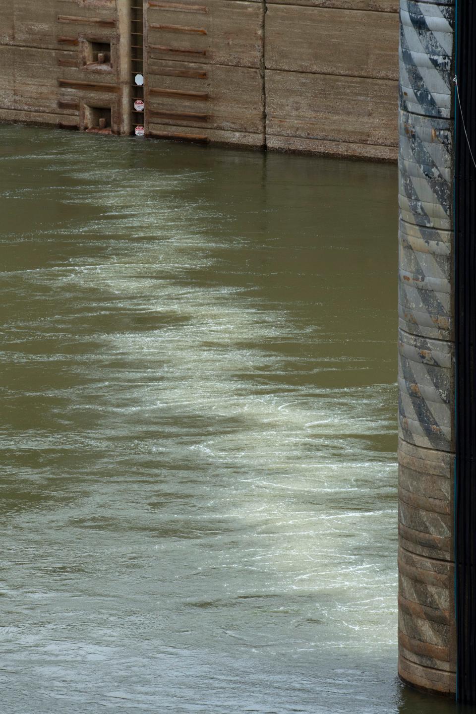 A bio-acoustic fish fence (BAFF) is tested on the downstream side of the lock at Barkley Lock & Dam as part of a three-year, $7 million state-federal evaluation to deter Asian carp from migrating from the Cumberland River to Lake Barkley Nov. 5, 2019. The BAFF sends a curtain of bubbles, sound and strobe lights from the riverbed to the water surface, meant to deter Asian carp from entering the lock chamber.