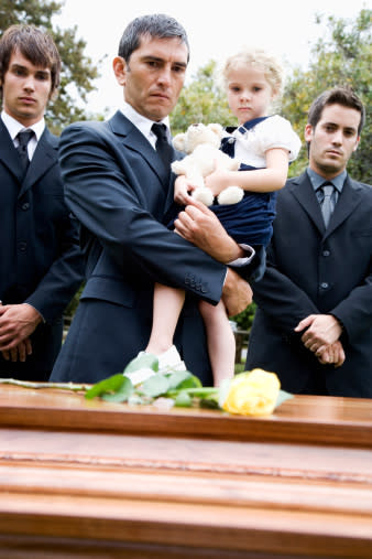 Te aconsejamos la mejor manera de explicarle a tu hijo qué es la muerte. / Thinkstockphotos