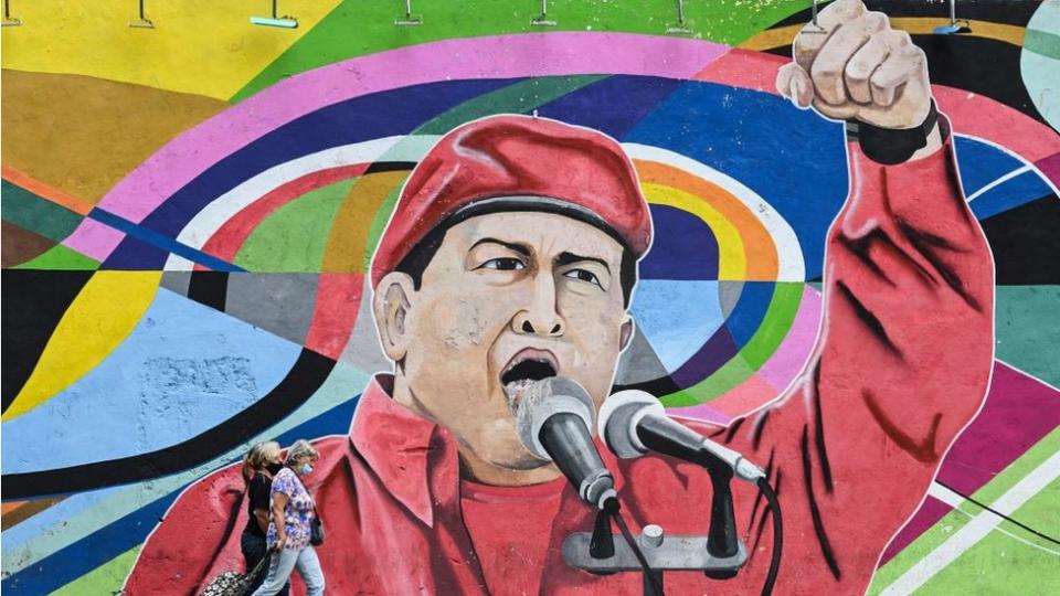 Arte callejero del expresidente Hugo Chávez