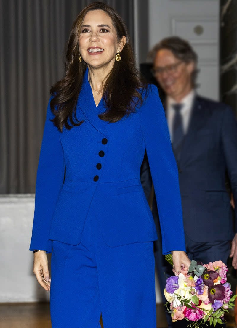 Mary de Dinamarca traje azul