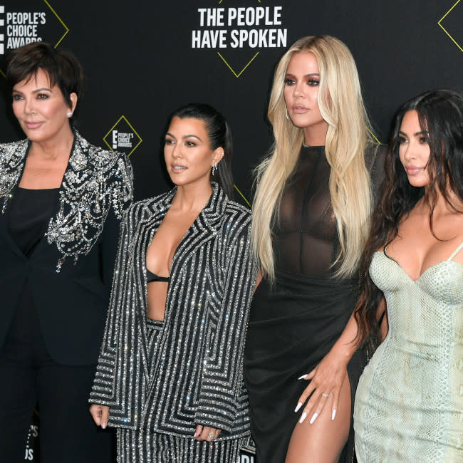 De izquierda a derecha: Kris Jenner, Kourtney, Khloé y Kim Kardashian credit:Bang Showbiz