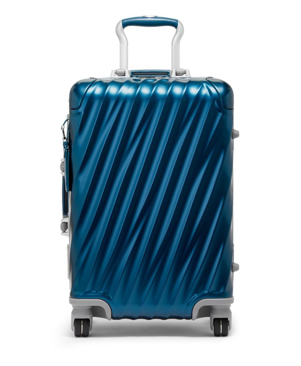 <p><a href="https://go.redirectingat.com?id=74968X1596630&url=https%3A%2F%2Fwww.tumi.com%2Fp%2Finternational-carry-on-0988171255&sref=https%3A%2F%2F" rel="nofollow noopener" target="_blank" data-ylk="slk:Shop Now;elm:context_link;itc:0;sec:content-canvas" class="link ">Shop Now</a></p><p>International Aluminum Carry-On </p><p>tumi.com</p><p>$955.00</p>