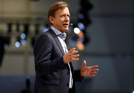 FILE PHOTO: Volvo Car Group CEO Hakan Samuelsson speaks during a presentation at the 88th International Motor Show at Palexpo in Geneva, Switzerland, March 6, 2018. REUTERS/Pierre Albouy