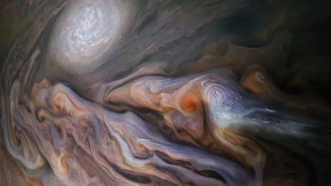 Nuvens em Júpiter, registradas pela sonda Juno (Imagem: Reprodução/NASA)