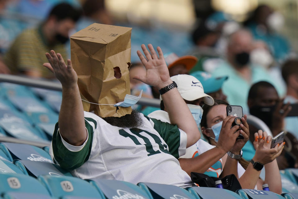 The New York Jets are winless through half of the season. (AP Photo/Lynne Sladky)