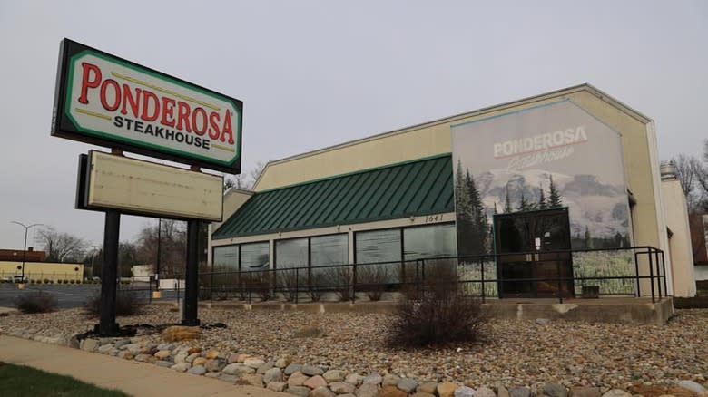 Abandoned Ponderosa Steakhouse