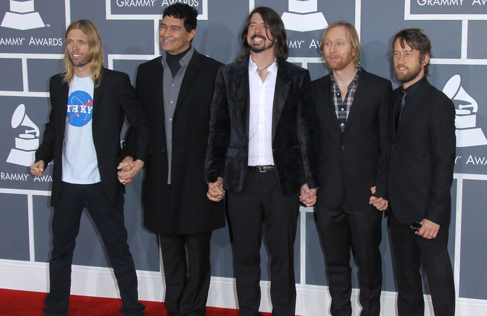 Foo Fighters cancel all tour dates following death of Taylor Hawkins credit:Bang Showbiz