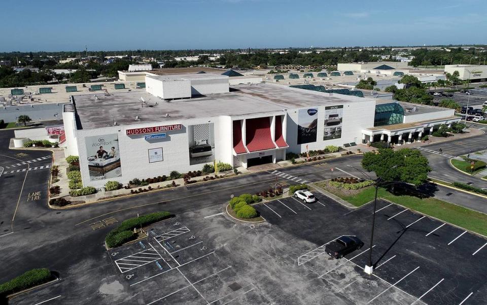 The first redevelopment at Bradenton’s DeSoto Square Mall property could be for luxury apartments.